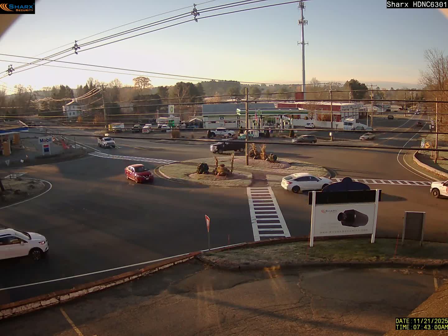 Derry City NH, E Derry Rd/ Chester Rd /E Broadway Derry Village Junction Live Cam - Derry, Rockingham, New Hampshire, USA