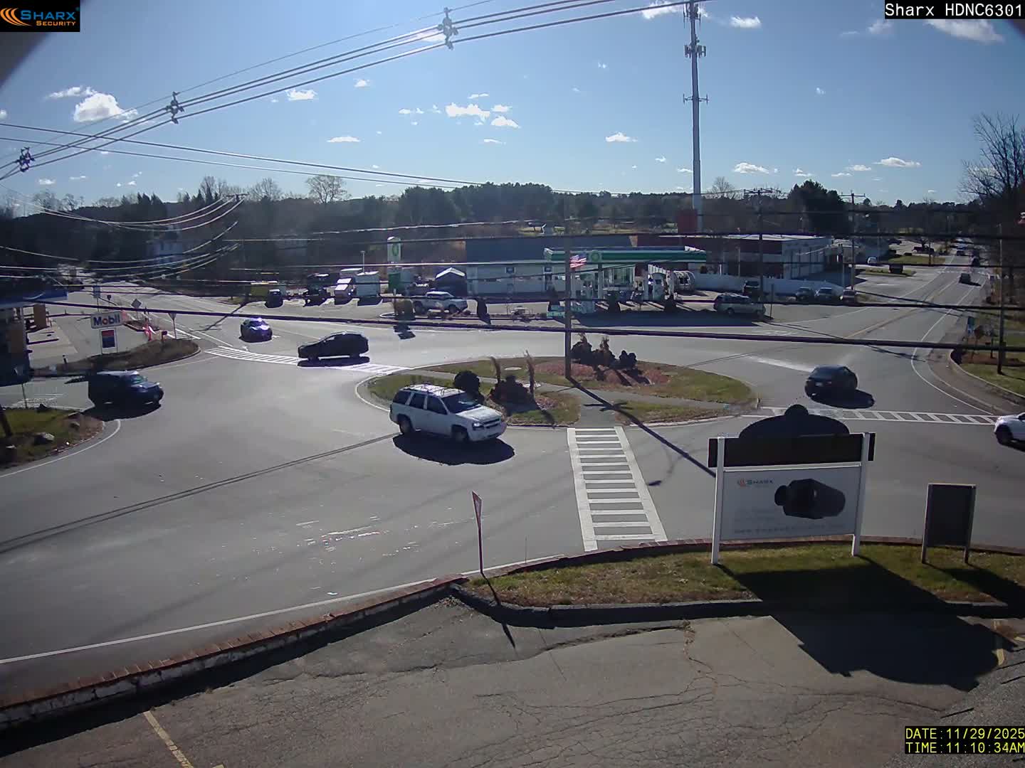 Derry City NH, E Derry Rd/ Chester Rd /E Broadway Derry Village Junction Live Cam - Derry, Rockingham, New Hampshire, USA