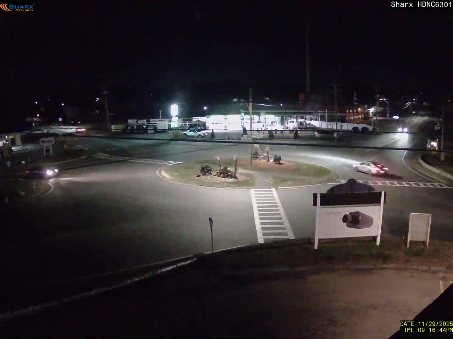 Derry City NH, E Derry Rd/ Chester Rd /E Broadway Derry Village Junction Live Cam - Derry, Rockingham, New Hampshire, USA