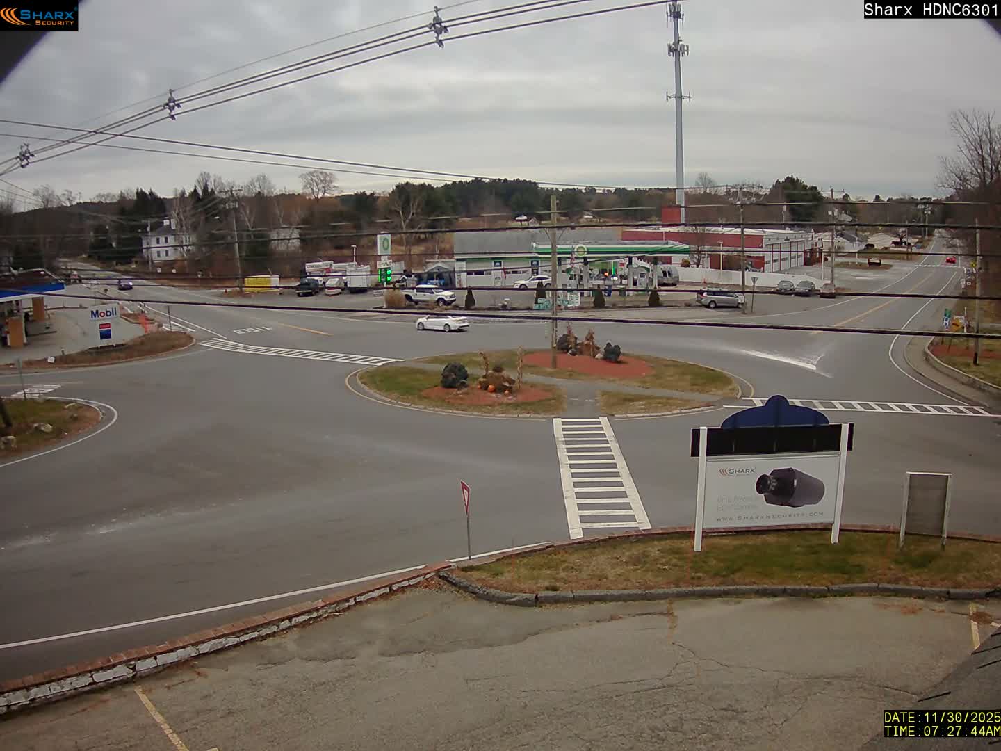 Derry City NH, E Derry Rd/ Chester Rd /E Broadway Derry Village Junction Live Cam - Derry, Rockingham, New Hampshire, USA