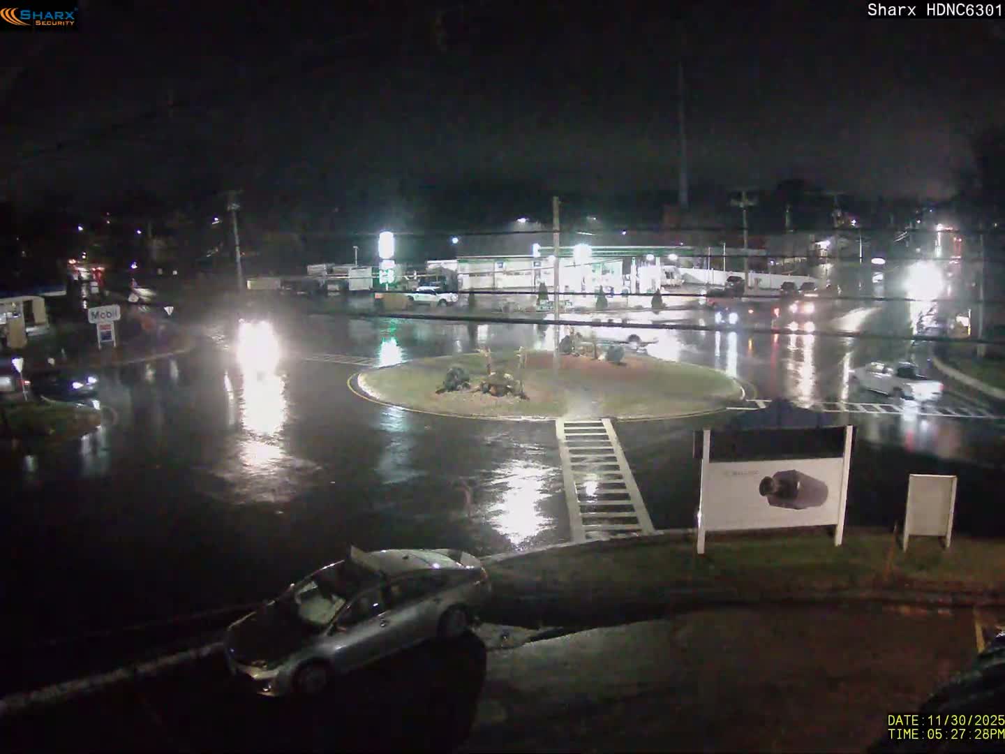 Derry City NH, E Derry Rd/ Chester Rd /E Broadway Derry Village Junction Live Cam - Derry, Rockingham, New Hampshire, USA