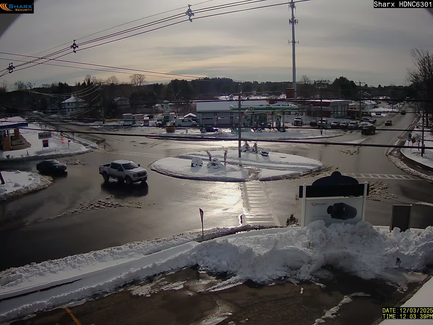 Derry City NH, E Derry Rd/ Chester Rd /E Broadway Derry Village Junction Live Cam - Derry, Rockingham, New Hampshire, USA