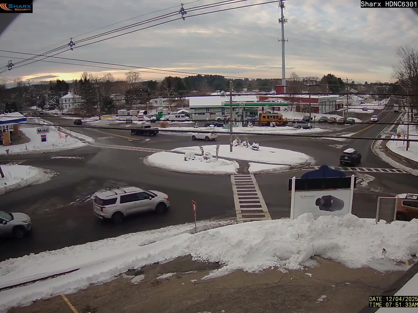 Derry City NH, E Derry Rd/ Chester Rd /E Broadway Derry Village Junction Live Cam - Derry, Rockingham, New Hampshire, USA