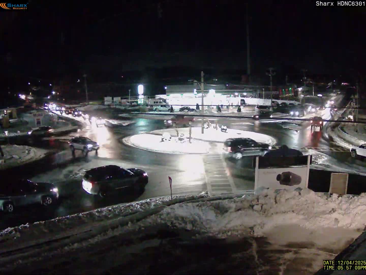 Derry City NH, E Derry Rd/ Chester Rd /E Broadway Derry Village Junction Live Cam - Derry, Rockingham, New Hampshire, USA