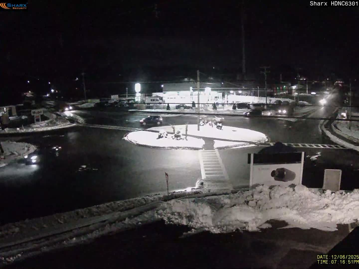 Derry City NH, E Derry Rd/ Chester Rd /E Broadway Derry Village Junction Live Cam - Derry, Rockingham, New Hampshire, USA