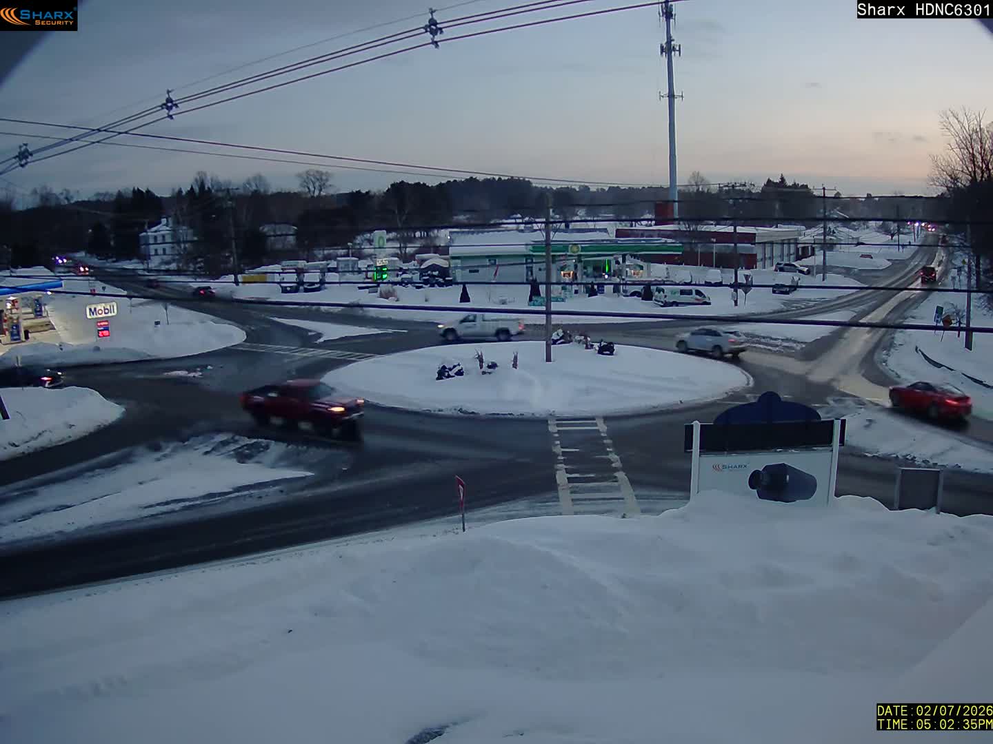 Derry City NH, E Derry Rd/ Chester Rd /E Broadway Derry Village Junction Live Cam - Derry, Rockingham, New Hampshire, USA