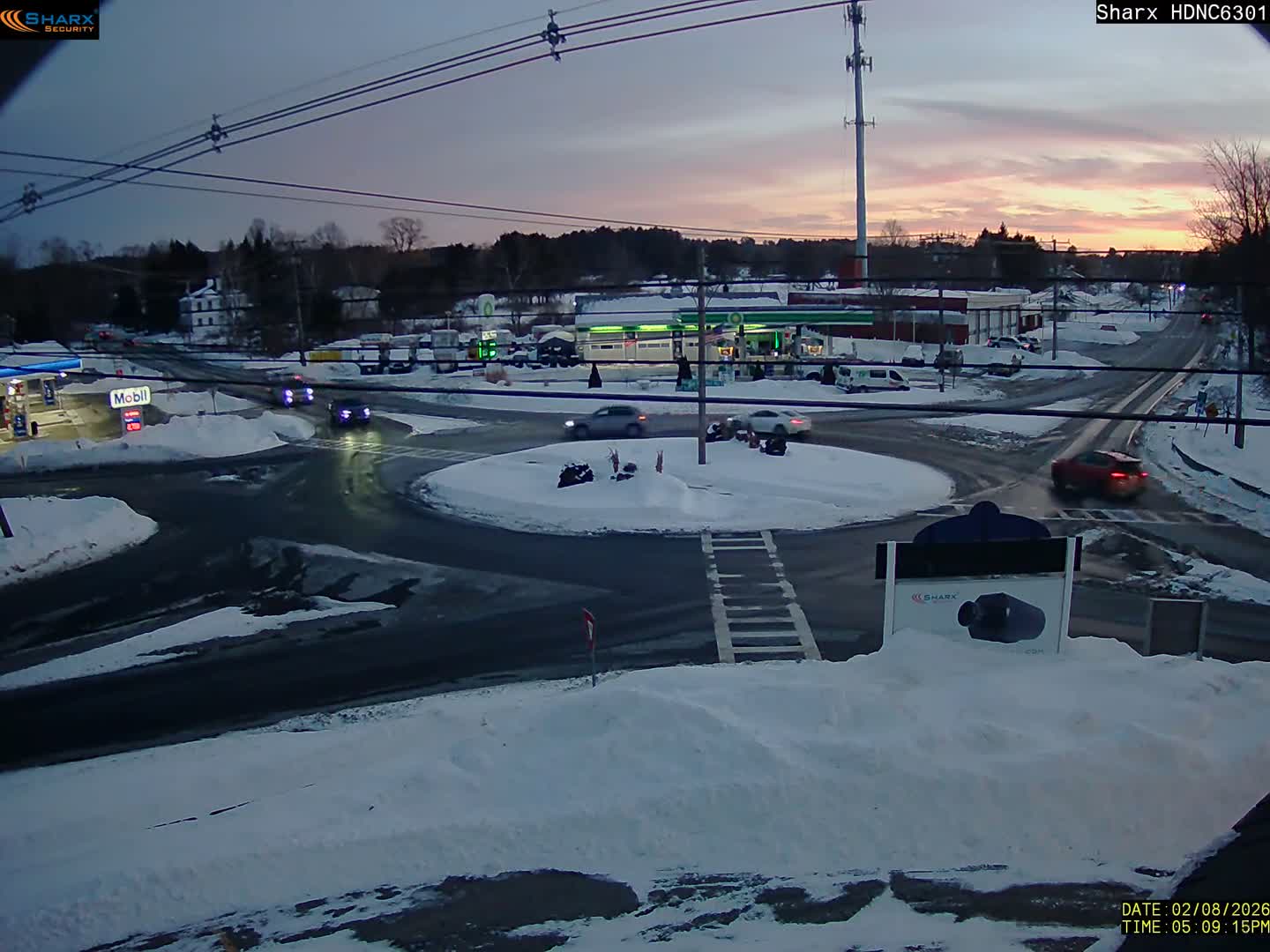 Derry City NH, E Derry Rd/ Chester Rd /E Broadway Derry Village Junction Live Cam - Derry, Rockingham, New Hampshire, USA