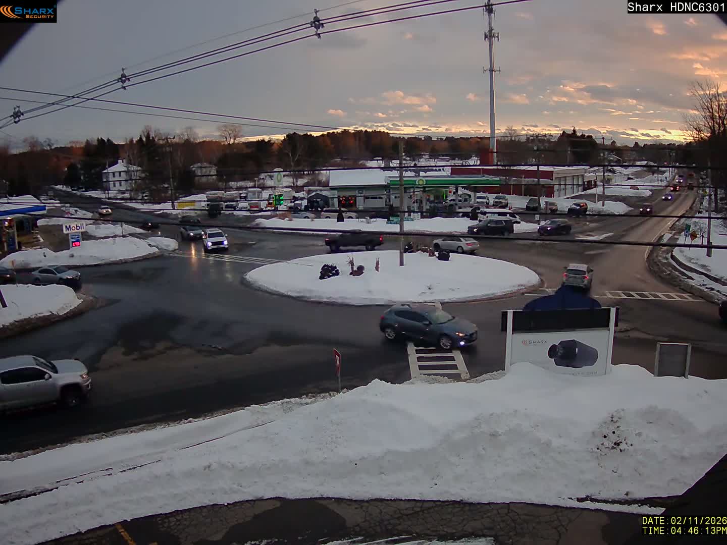 Derry City NH, E Derry Rd/ Chester Rd /E Broadway Derry Village Junction Live Cam - Derry, Rockingham, New Hampshire, USA