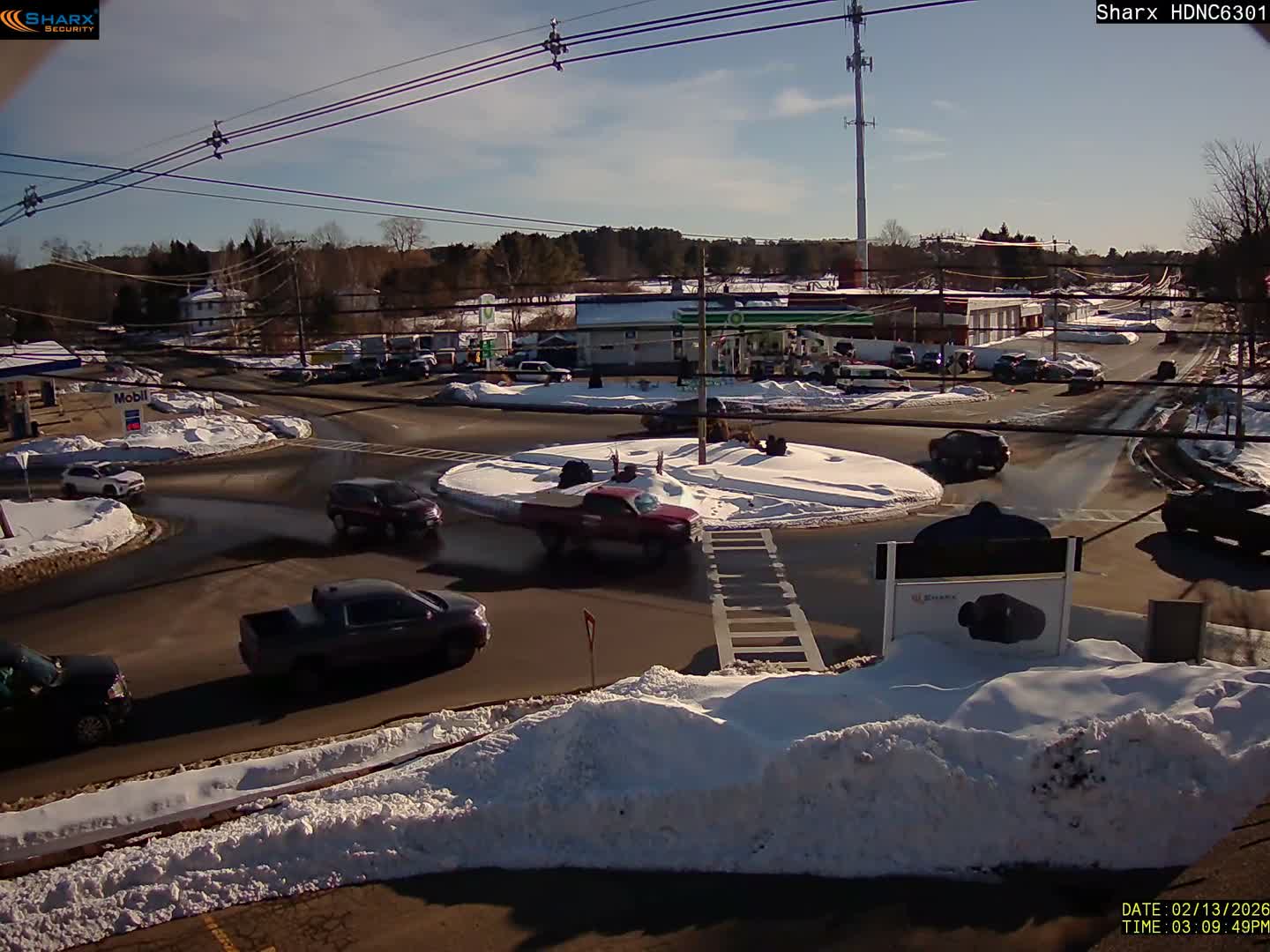 Derry City NH, E Derry Rd/ Chester Rd /E Broadway Derry Village Junction Live Cam - Derry, Rockingham, New Hampshire, USA