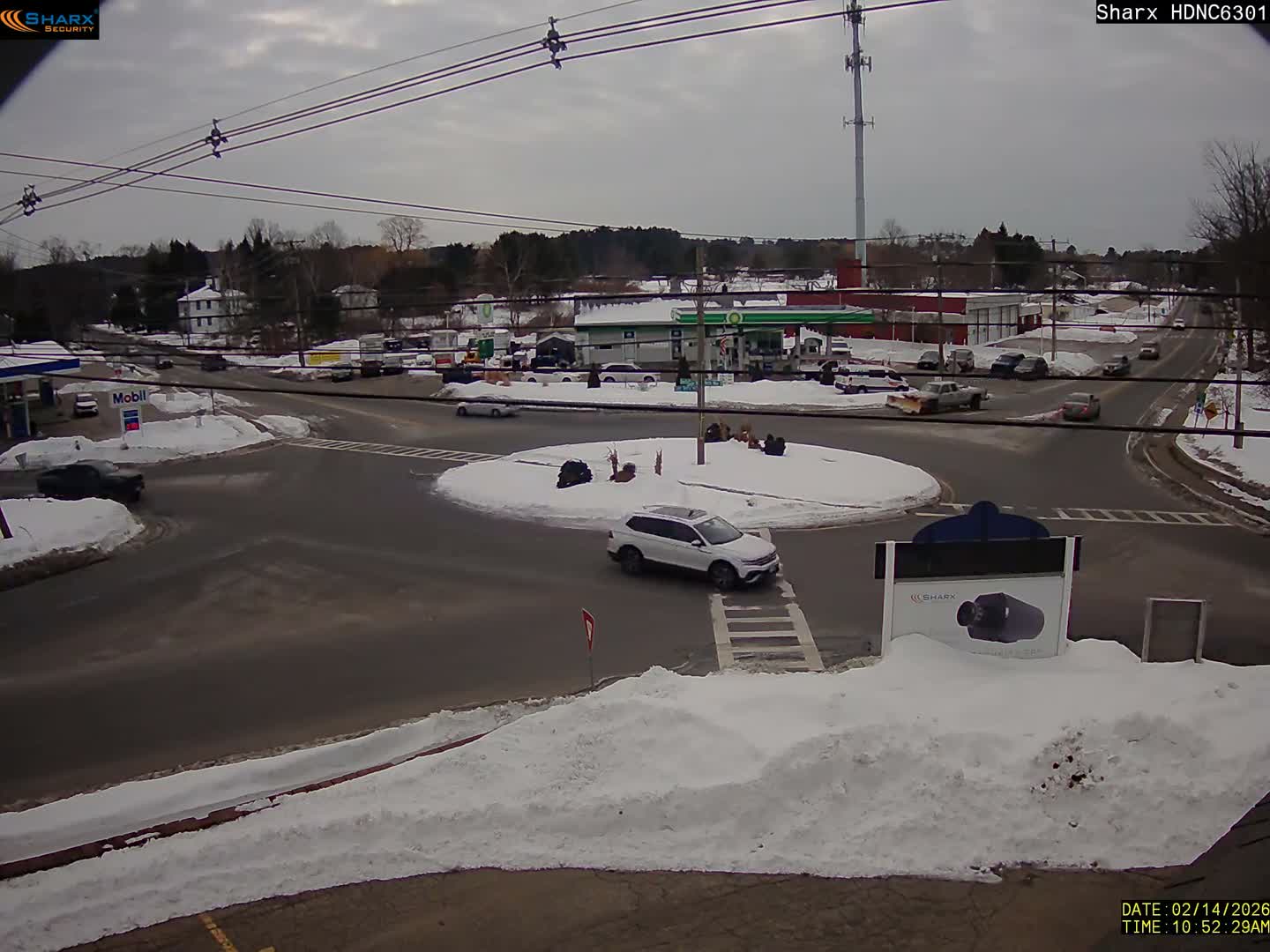 Derry City NH, E Derry Rd/ Chester Rd /E Broadway Derry Village Junction Live Cam - Derry, Rockingham, New Hampshire, USA