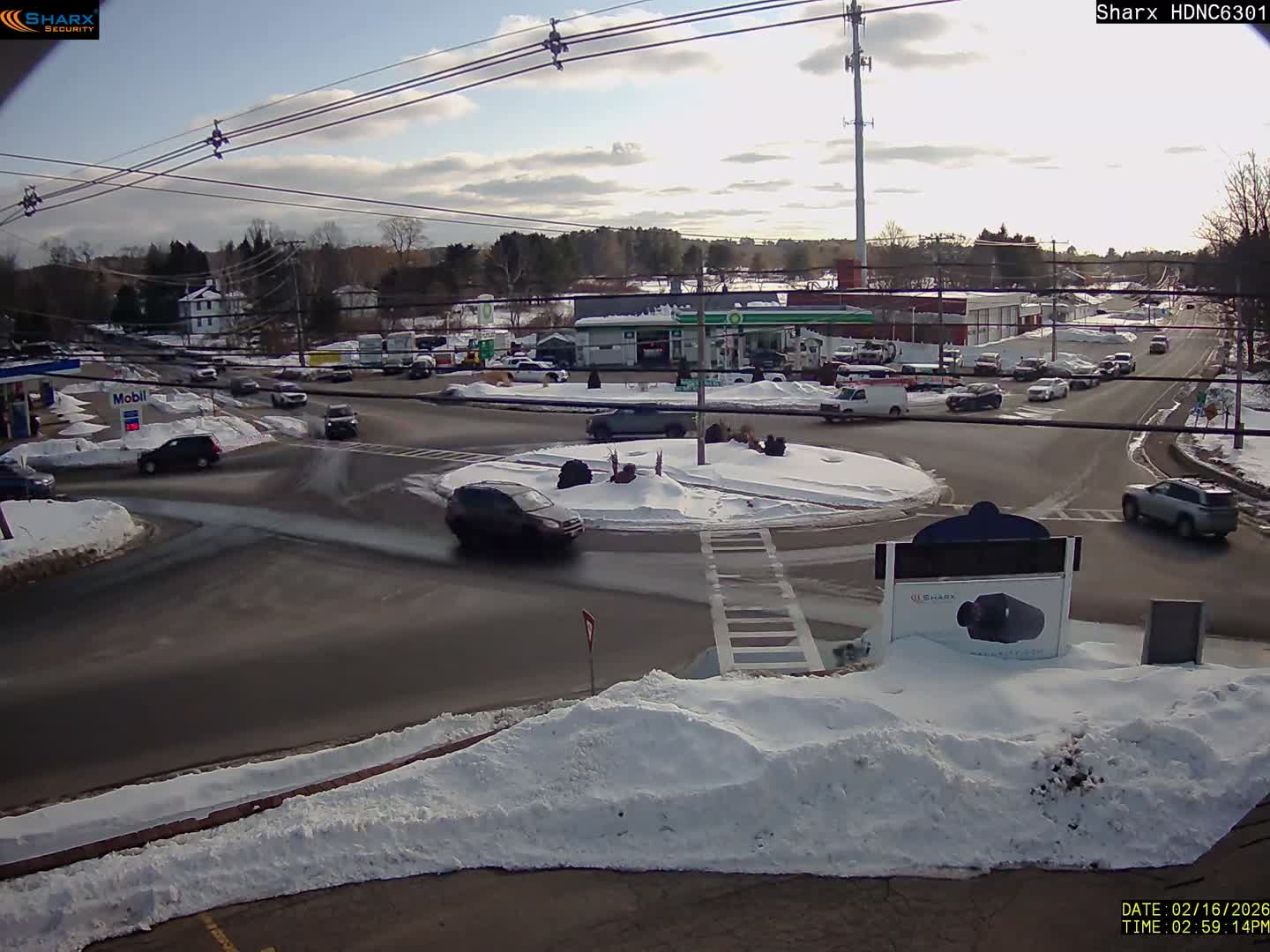 Derry City NH, E Derry Rd/ Chester Rd /E Broadway Derry Village Junction Live Cam - Derry, Rockingham, New Hampshire, USA