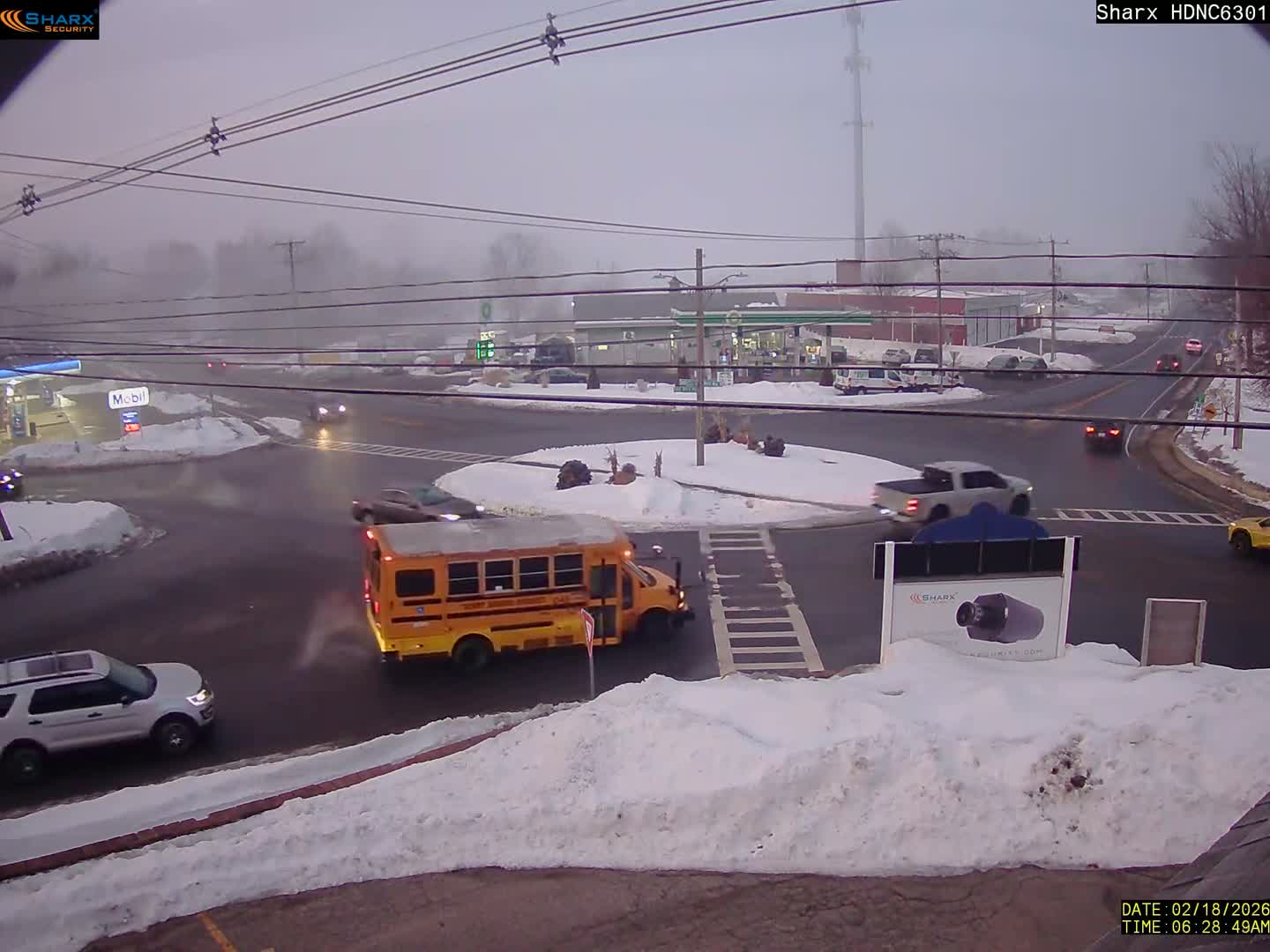 Derry City NH, E Derry Rd/ Chester Rd /E Broadway Derry Village Junction Live Cam - Derry, Rockingham, New Hampshire, USA