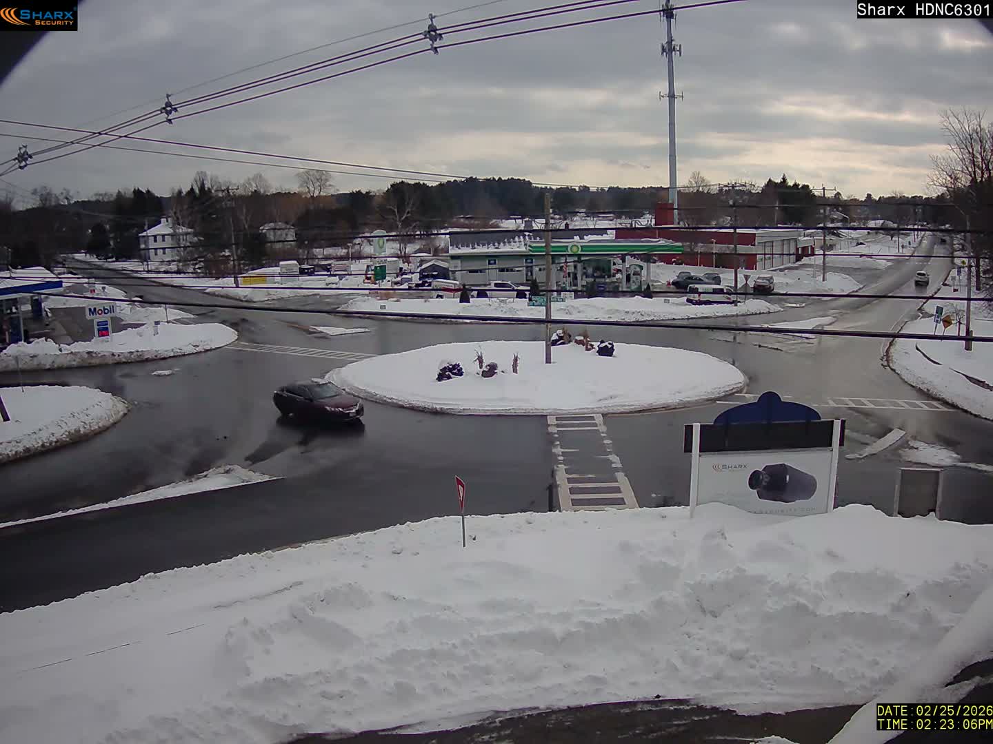 Derry City NH, E Derry Rd/ Chester Rd /E Broadway Derry Village Junction Live Cam - Derry, Rockingham, New Hampshire, USA