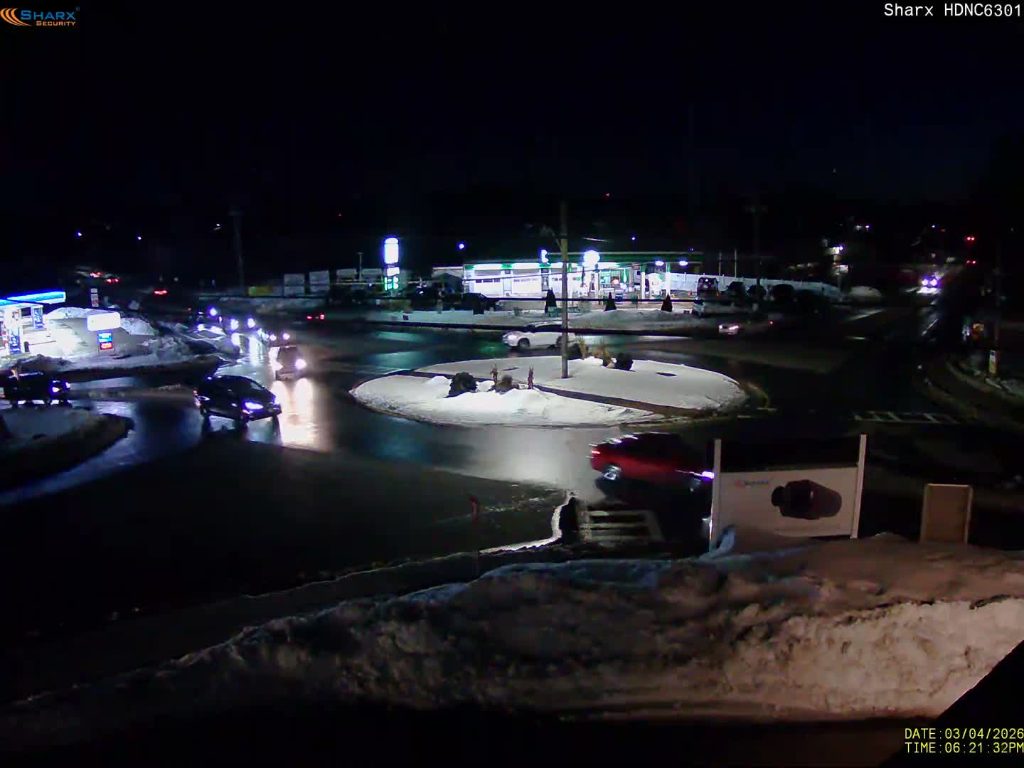 Derry City NH, E Derry Rd/ Chester Rd /E Broadway Derry Village Junction Live Cam - Derry, Rockingham, New Hampshire, USA