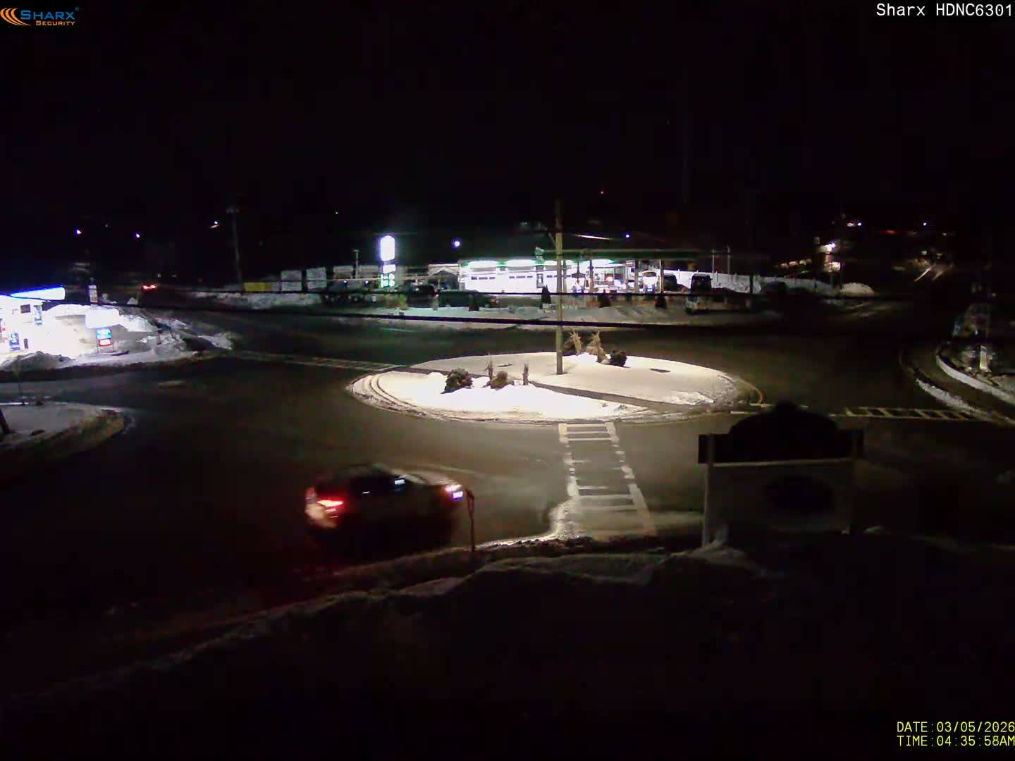 Derry City NH, E Derry Rd/ Chester Rd /E Broadway Derry Village Junction Live Cam - Derry, Rockingham, New Hampshire, USA