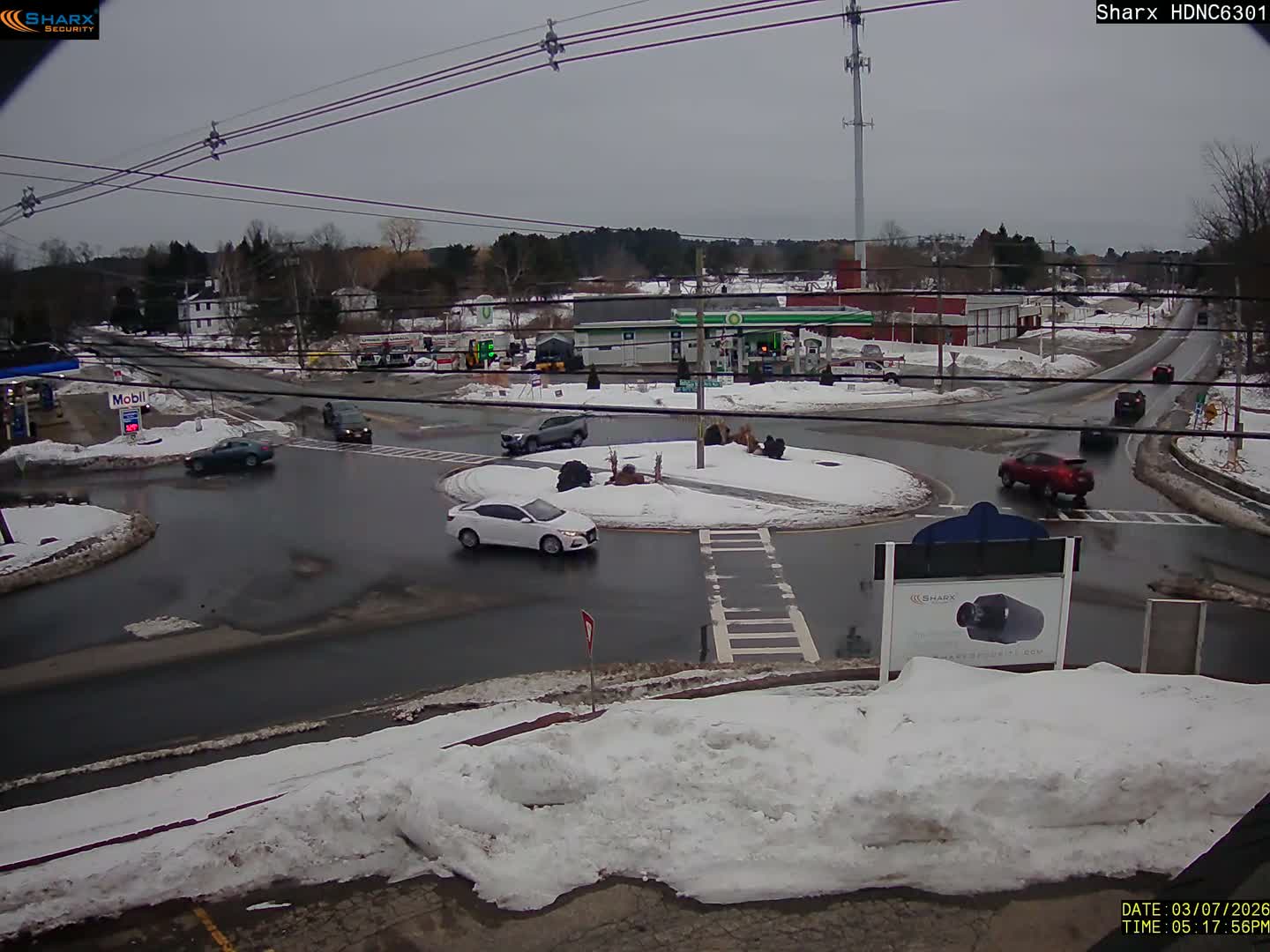 Derry City NH, E Derry Rd/ Chester Rd /E Broadway Derry Village Junction Live Cam - Derry, Rockingham, New Hampshire, USA