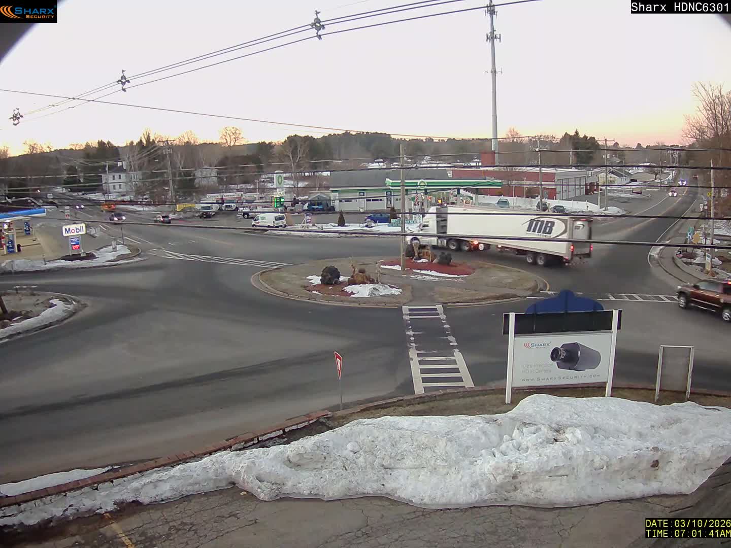 Derry City NH, E Derry Rd/ Chester Rd /E Broadway Derry Village Junction Live Cam - Derry, Rockingham, New Hampshire, USA