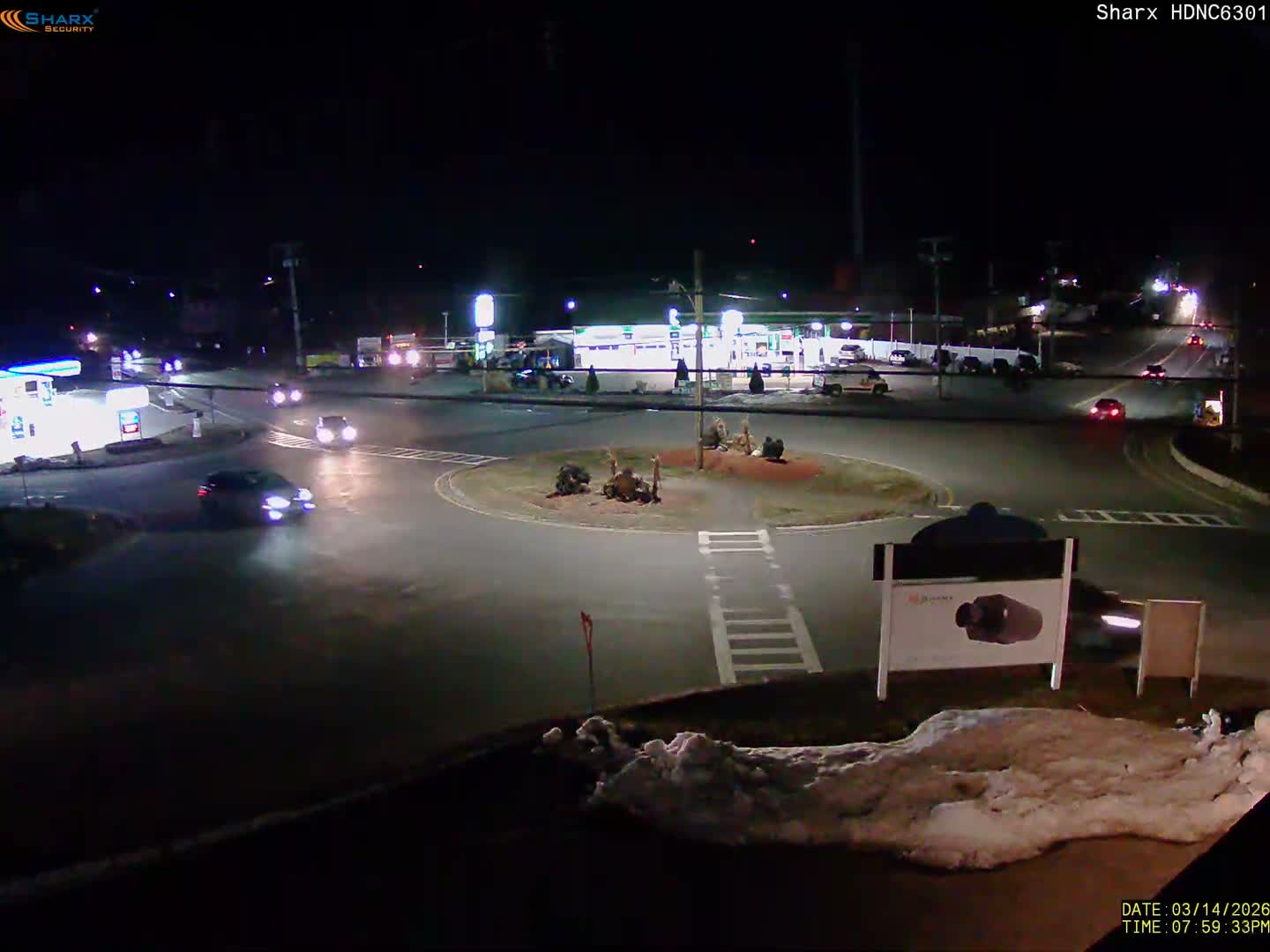 Derry City NH, E Derry Rd/ Chester Rd /E Broadway Derry Village Junction Live Cam - Derry, Rockingham, New Hampshire, USA