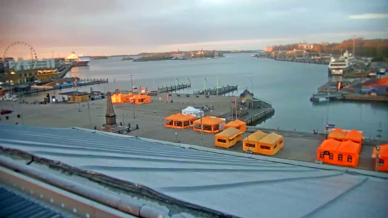 Helsinki Port & City from South Harbour Live Cam - Katajanokka, Helsinki, Uusimaa, Finland