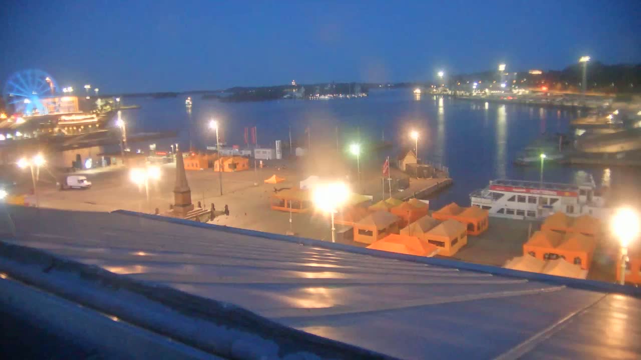 Helsinki Port & City from South Harbour Live Cam - Katajanokka, Helsinki, Uusimaa, Finland