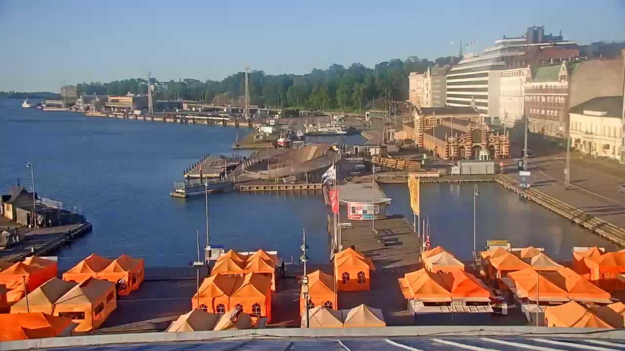 Helsinki Port & City from South Harbour Live Cam - Katajanokka, Helsinki, Uusimaa, Finland