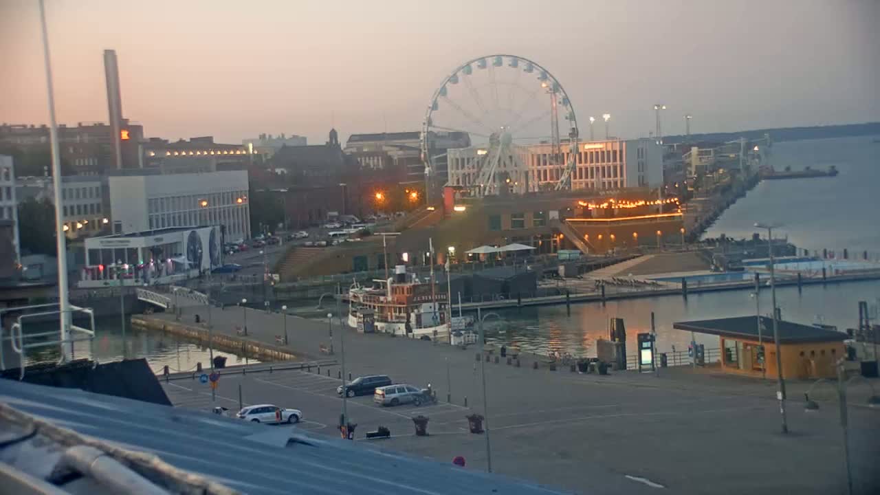 Helsinki Port & City from South Harbour Live Cam - Katajanokka, Helsinki, Uusimaa, Finland