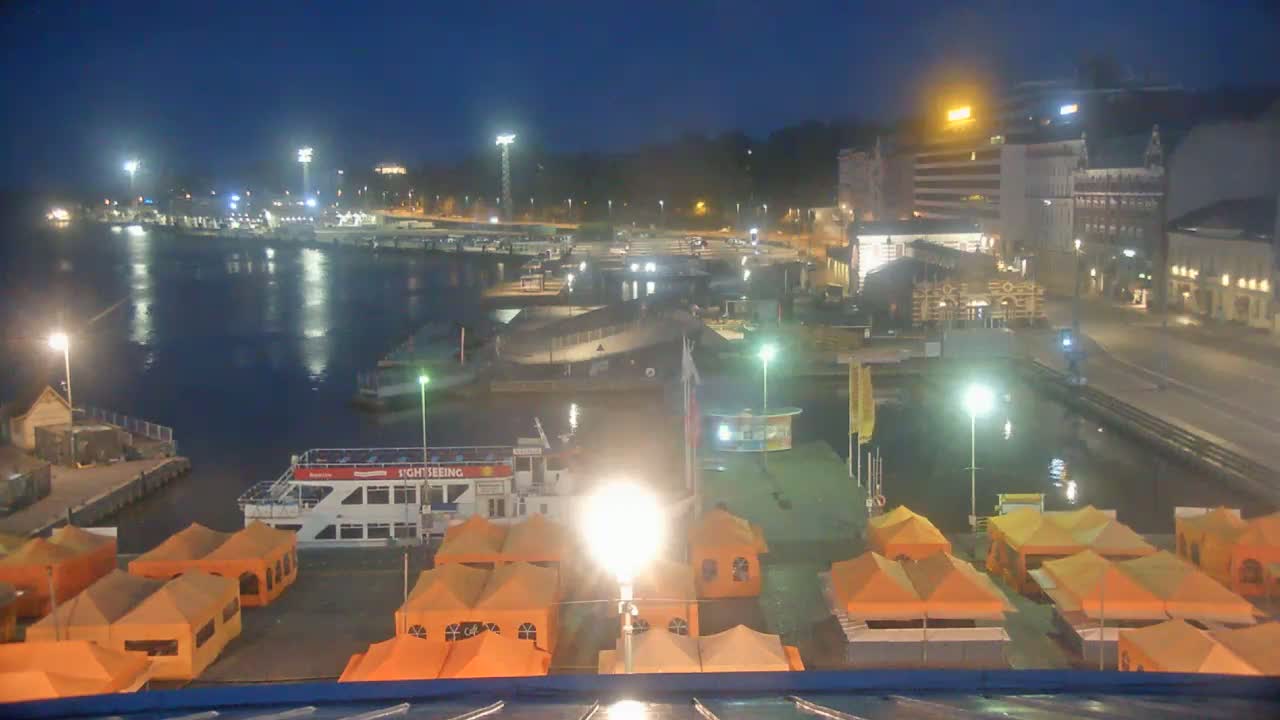 Helsinki Port & City from South Harbour Live Cam - Katajanokka, Helsinki, Uusimaa, Finland