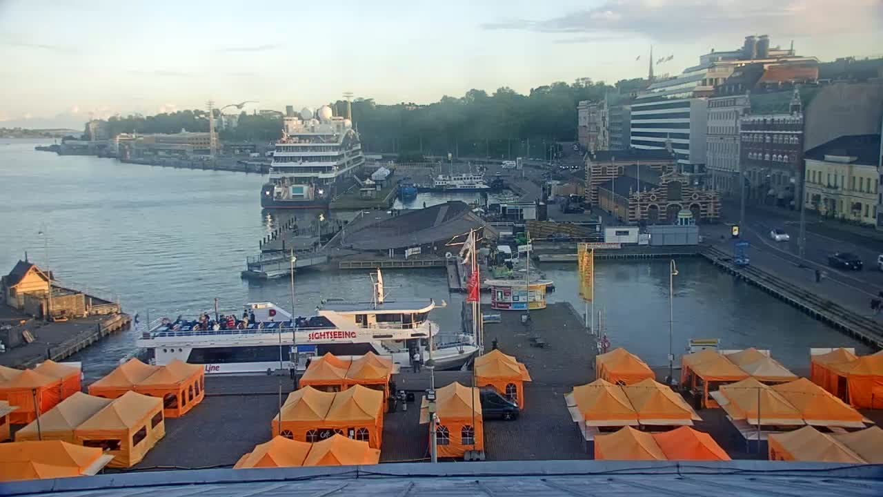 Helsinki Port & City from South Harbour Live Cam - Katajanokka, Helsinki, Uusimaa, Finland