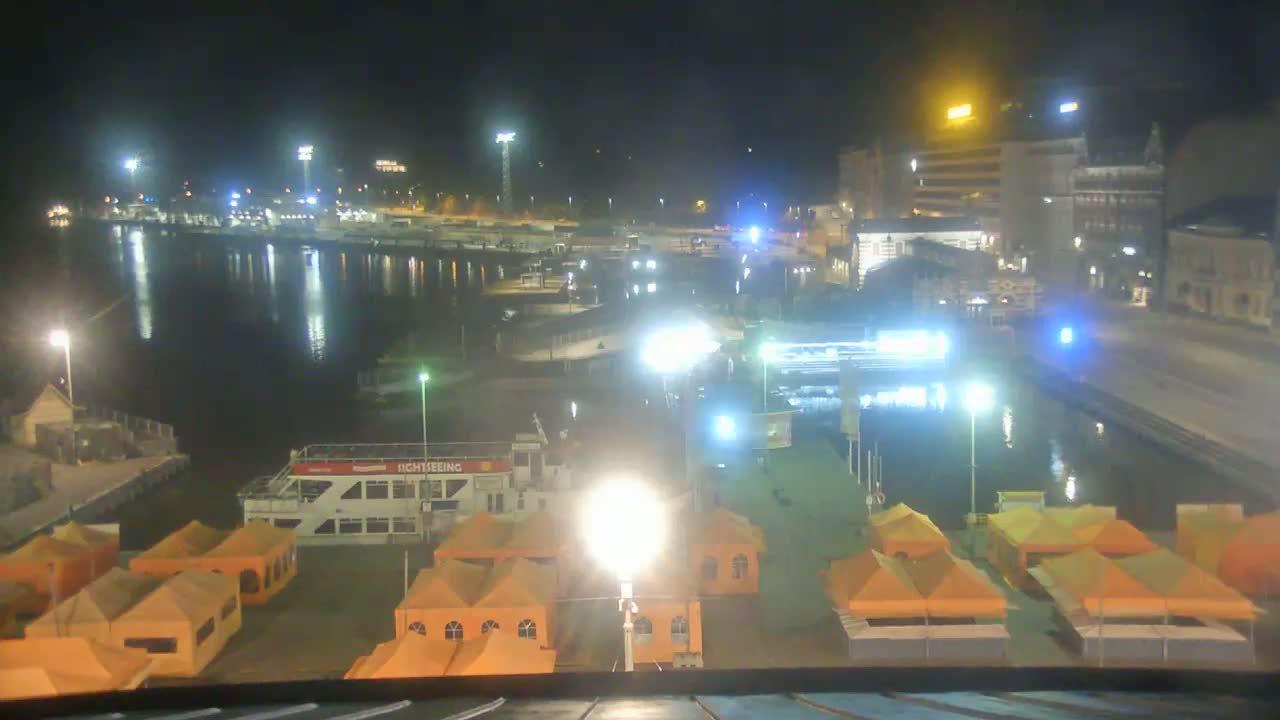 Helsinki Port & City from South Harbour Live Cam - Katajanokka, Helsinki, Uusimaa, Finland