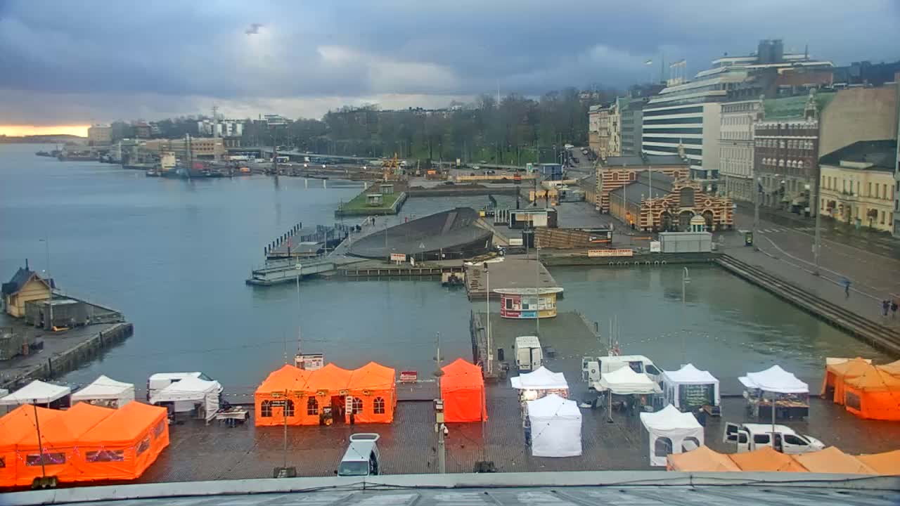 Helsinki Port & City from South Harbour Live Cam - Katajanokka, Helsinki, Uusimaa, Finland