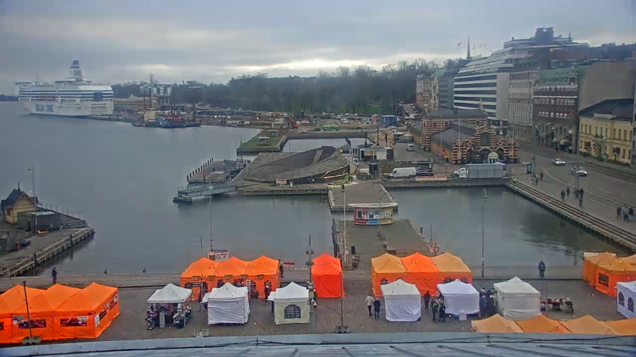 Helsinki Port & City from South Harbour Live Cam - Katajanokka, Helsinki, Uusimaa, Finland