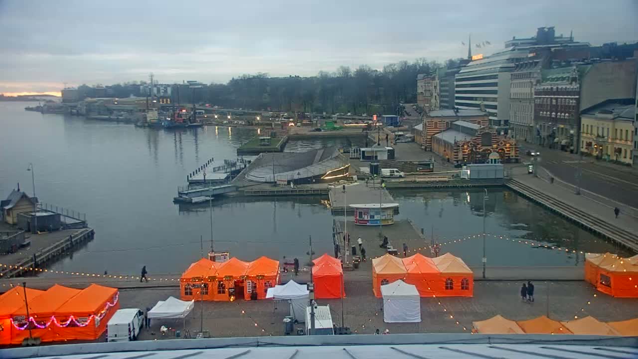 Helsinki Port & City from South Harbour Live Cam - Katajanokka, Helsinki, Uusimaa, Finland