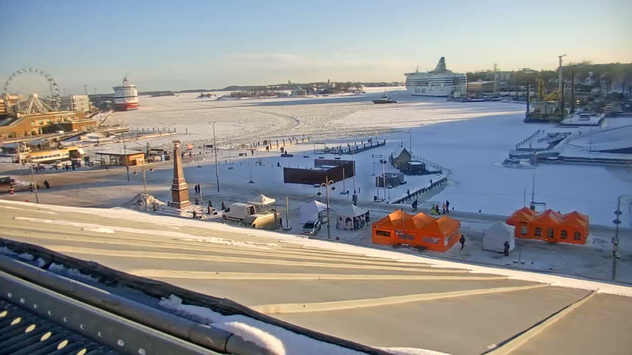 Helsinki Port & City from South Harbour Live Cam - Katajanokka, Helsinki, Uusimaa, Finland