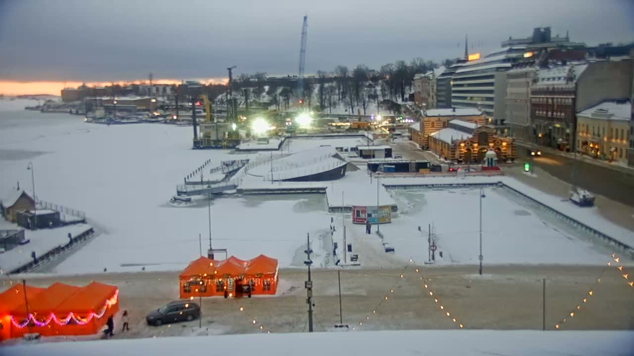 Helsinki Port & City from South Harbour Live Cam - Katajanokka, Helsinki, Uusimaa, Finland