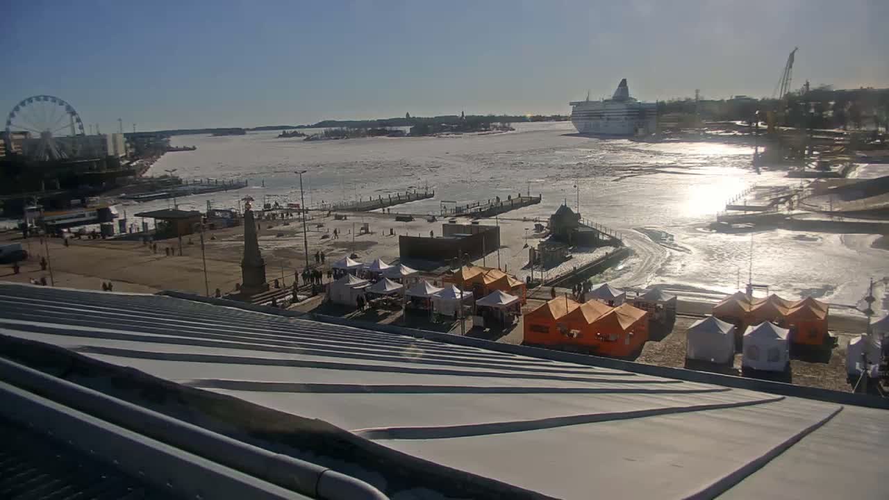 Helsinki Port & City from South Harbour Live Cam - Katajanokka, Helsinki, Uusimaa, Finland