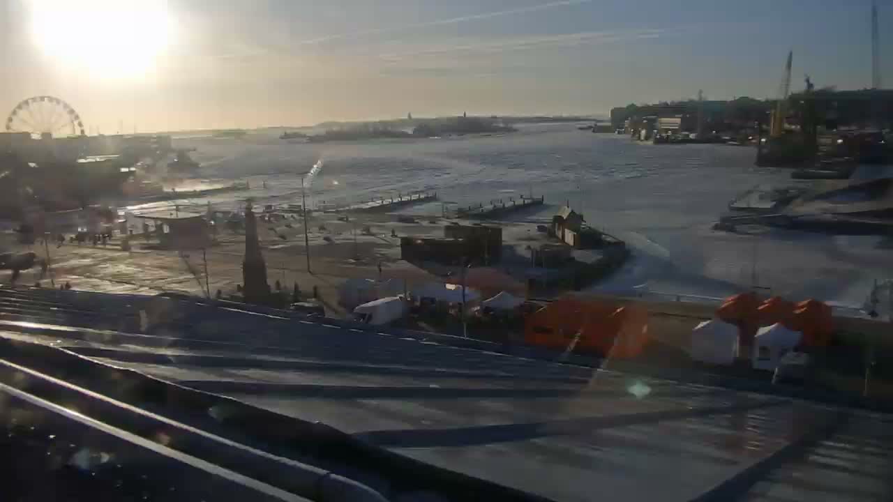 Helsinki Port & City from South Harbour Live Cam - Katajanokka, Helsinki, Uusimaa, Finland
