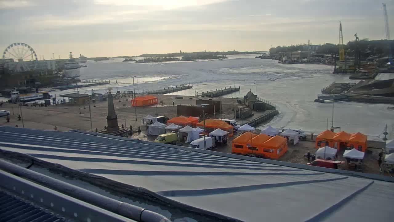 Helsinki Port & City from South Harbour Live Cam - Katajanokka, Helsinki, Uusimaa, Finland