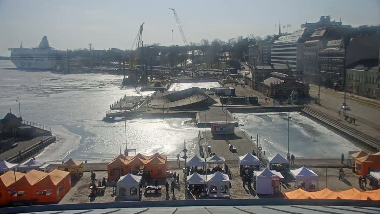 Helsinki Port & City from South Harbour Live Cam - Katajanokka, Helsinki, Uusimaa, Finland