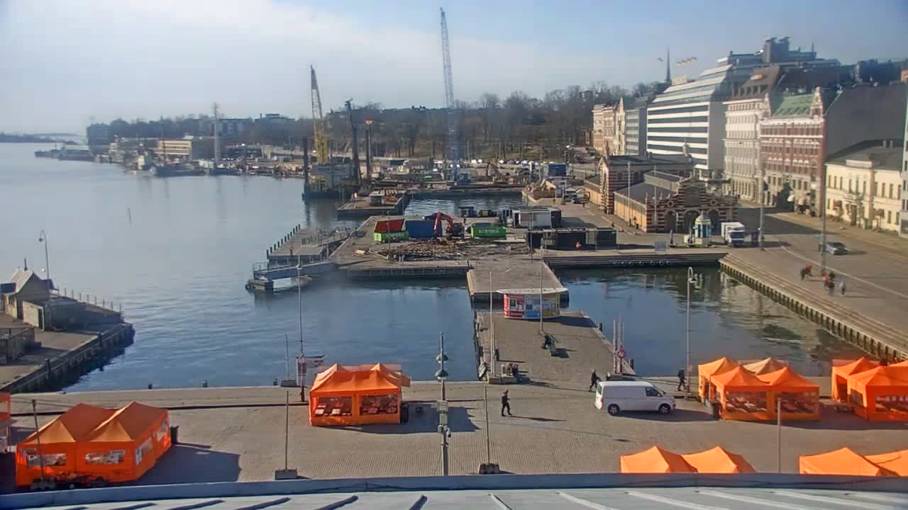 Helsinki Port & City from South Harbour Live Cam - Katajanokka, Helsinki, Uusimaa, Finland