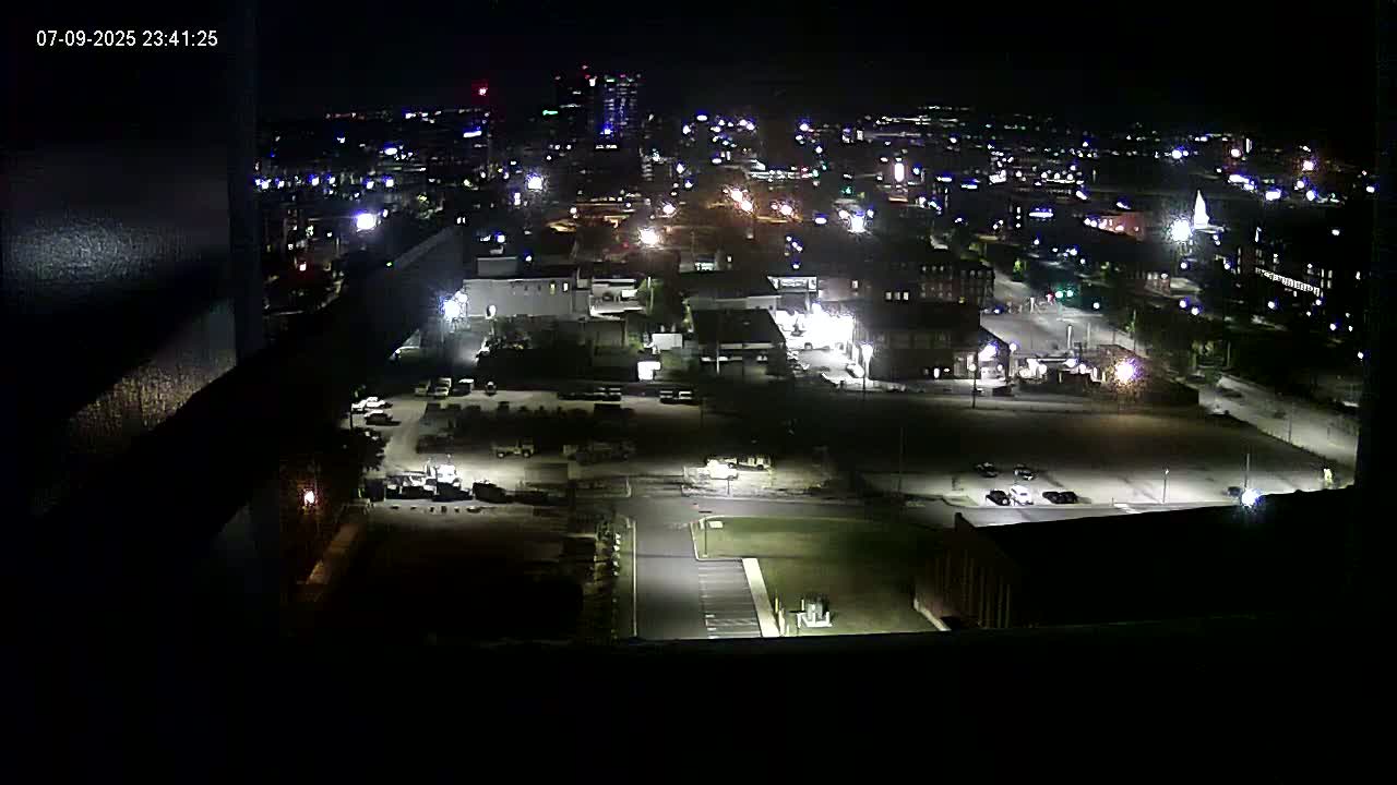 New Hampshire , Manchester City Skyline & Falcons Life Live Cam 1 - Manchester, Hillsborough, New Hampshire, USA