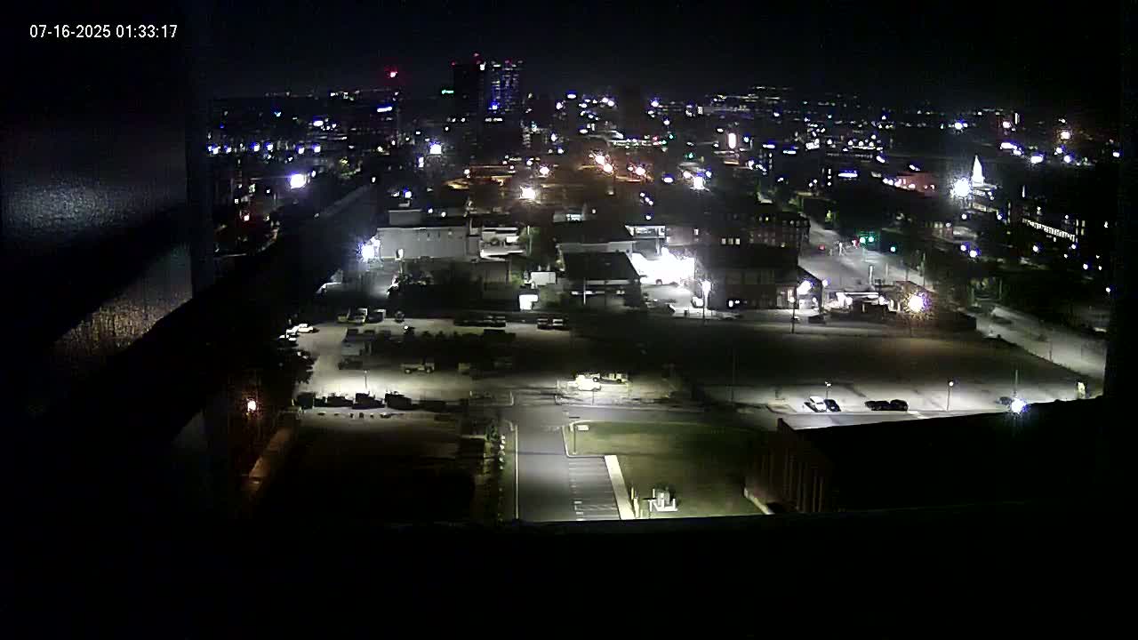 New Hampshire , Manchester City Skyline & Falcons Life Live Cam 1 - Manchester, Hillsborough, New Hampshire, USA