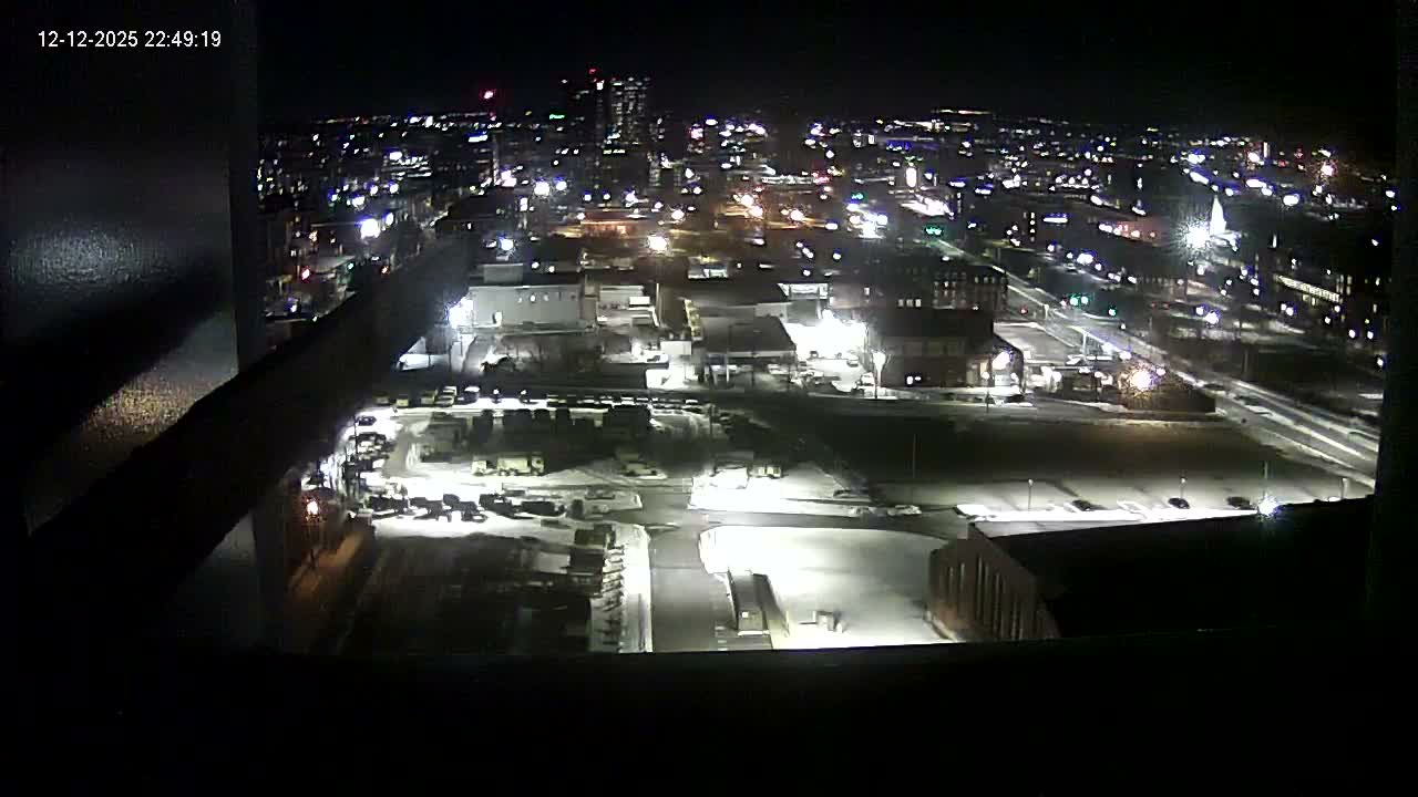 New Hampshire , Manchester City Skyline & Falcons Life Live Cam 1 - Manchester, Hillsborough, New Hampshire, USA