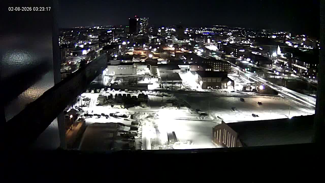 New Hampshire , Manchester City Skyline & Falcons Life Live Cam 1 - Manchester, Hillsborough, New Hampshire, USA