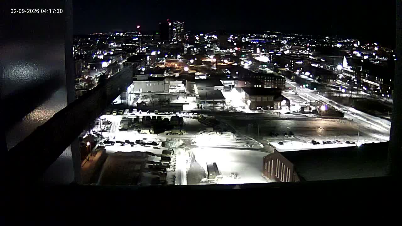 New Hampshire , Manchester City Skyline & Falcons Life Live Cam 1 - Manchester, Hillsborough, New Hampshire, USA