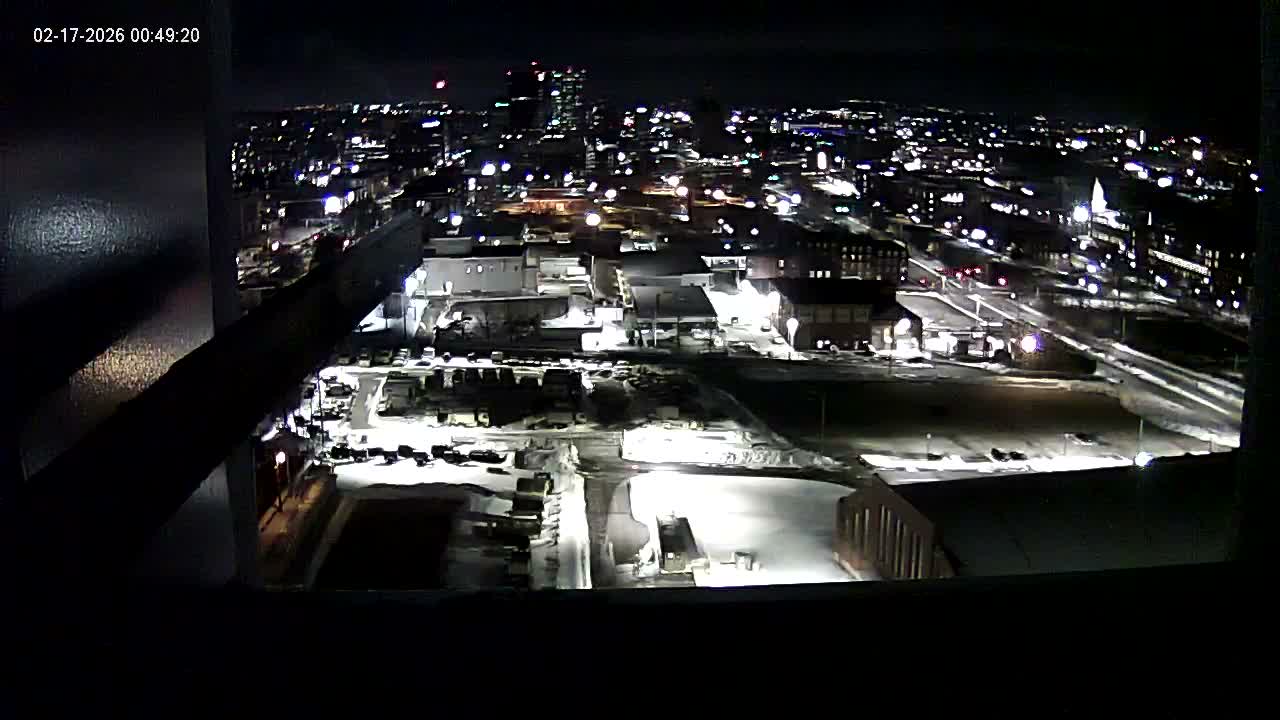 New Hampshire , Manchester City Skyline & Falcons Life Live Cam 1 - Manchester, Hillsborough, New Hampshire, USA