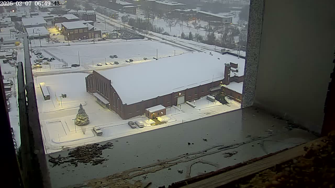 New Hampshire , Manchester City Skyline & Falcons Life Live Cam 2 - Manchester, Hillsborough, New Hampshire, USA