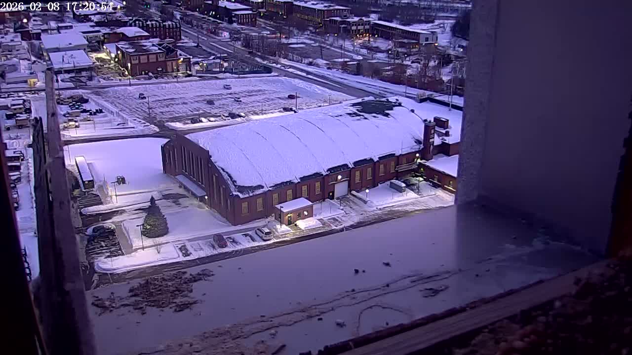 New Hampshire , Manchester City Skyline & Falcons Life Live Cam 2 - Manchester, Hillsborough, New Hampshire, USA