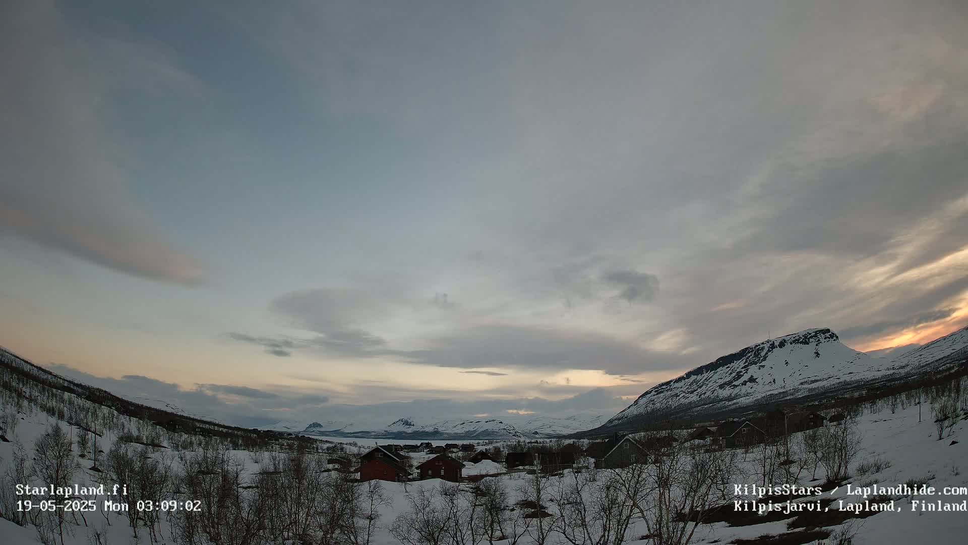 Kilpisjarvi Village , Northern Lights/Aurora Borealis Live Cam - Kilpisjärvi, Enontekiö, Lapland, Finland