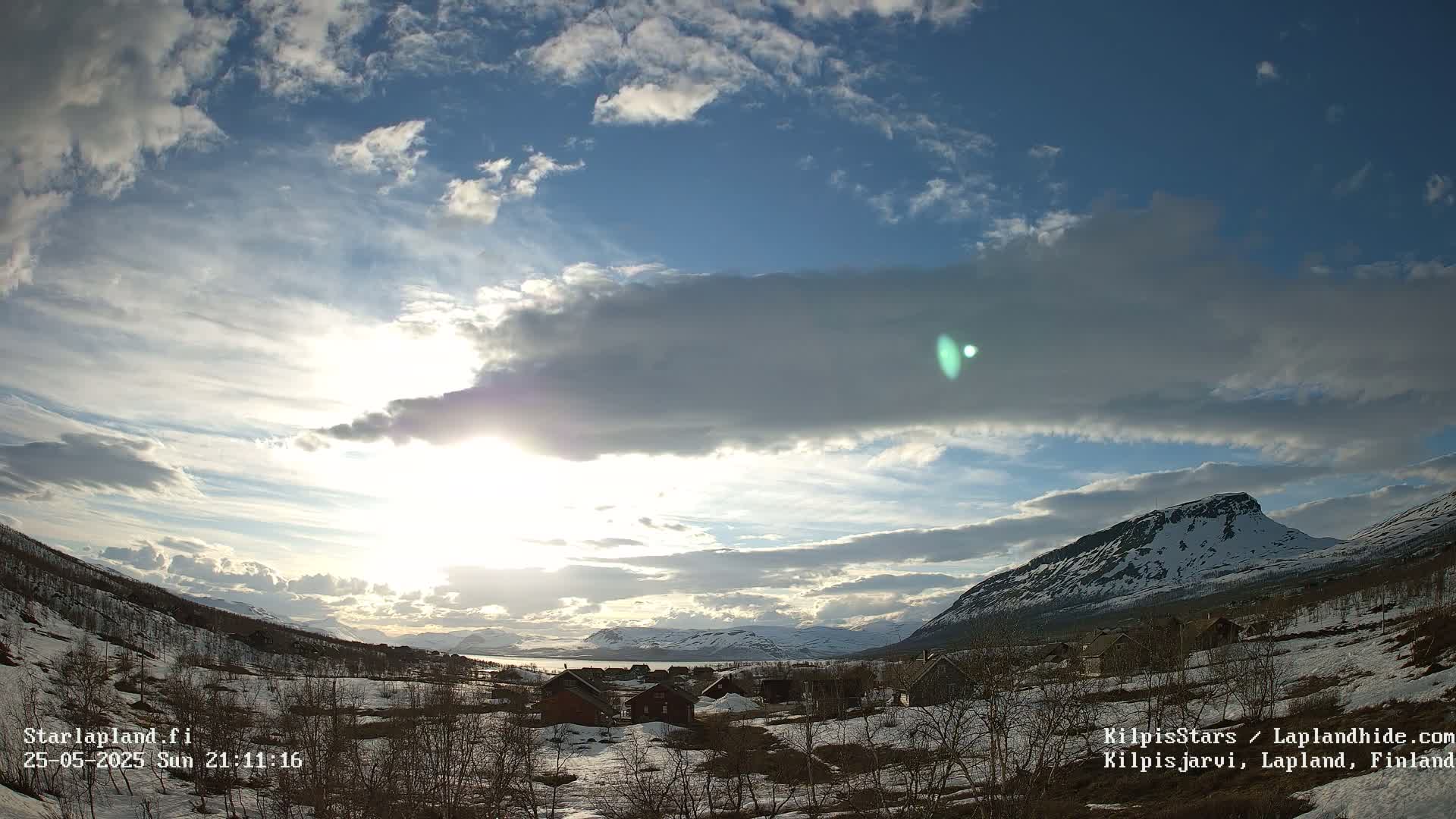 Kilpisjarvi Village , Northern Lights/Aurora Borealis Live Cam - Kilpisjärvi, Enontekiö, Lapland, Finland