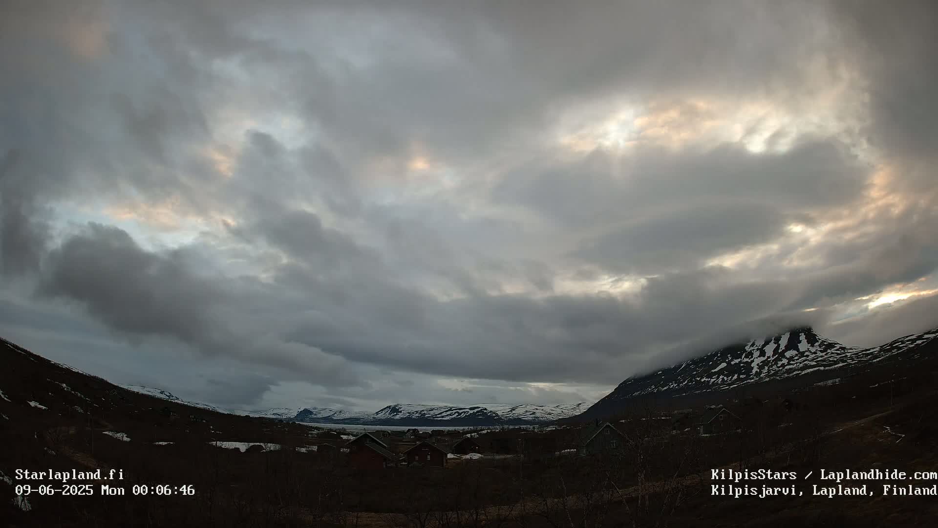 Kilpisjarvi Village , Northern Lights/Aurora Borealis Live Cam - Kilpisjärvi, Enontekiö, Lapland, Finland